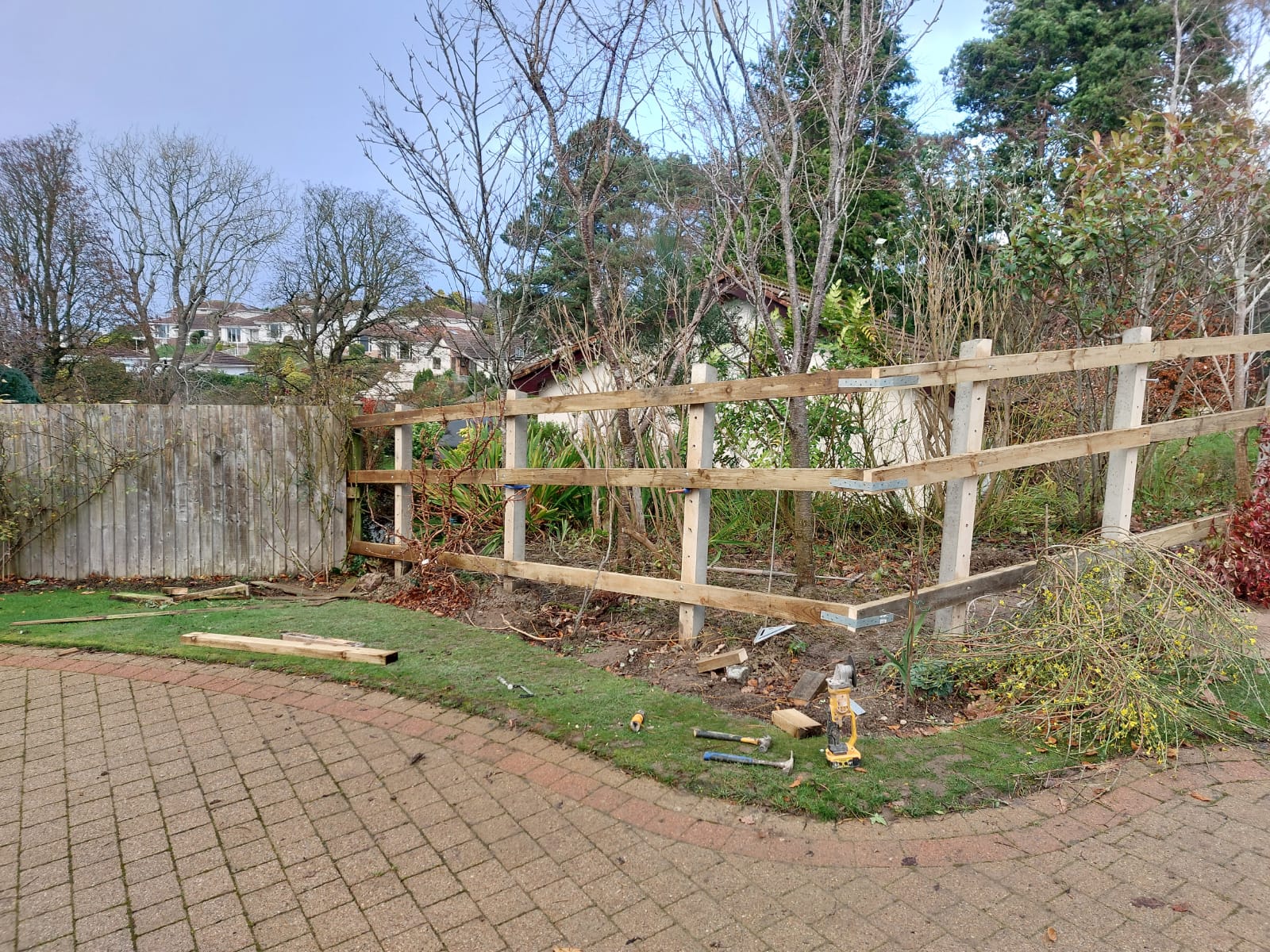 Quality fencing work North Wales